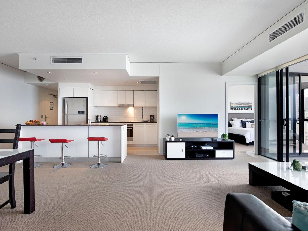 Modern 2 Bedroom Apartment In Sierra Grand - Coasthm Голд-Кост Экстерьер фото